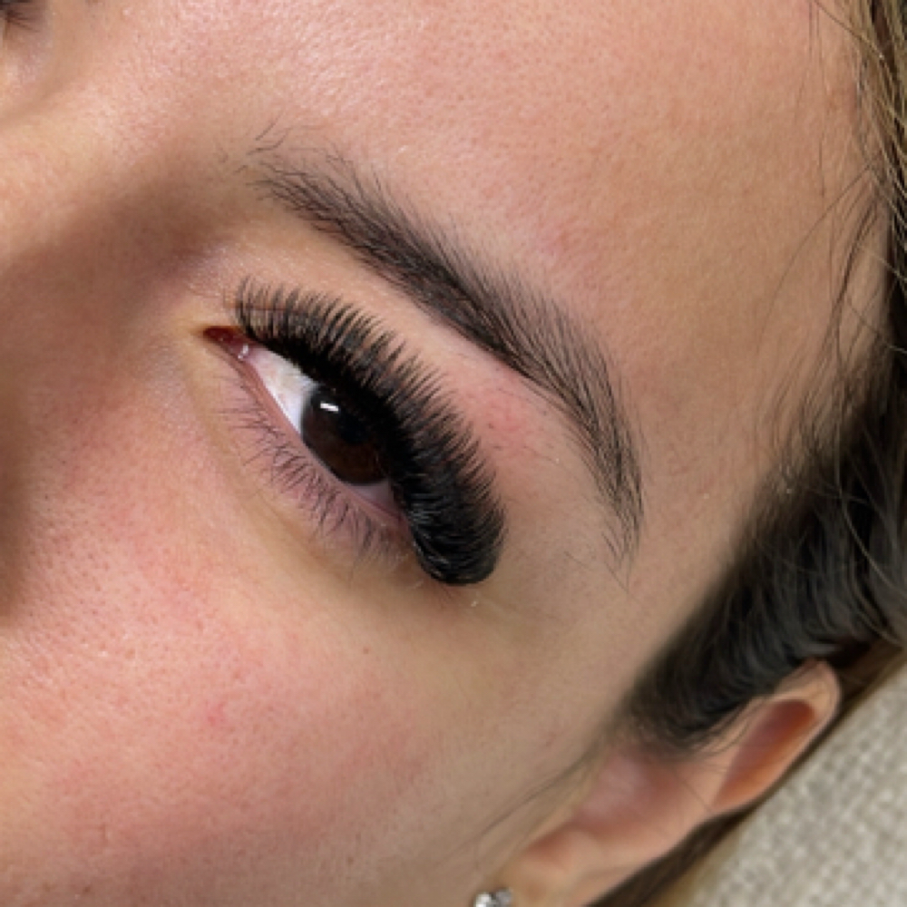 Volume Fill at Divine Lash Bar in Las Vegas, NV
