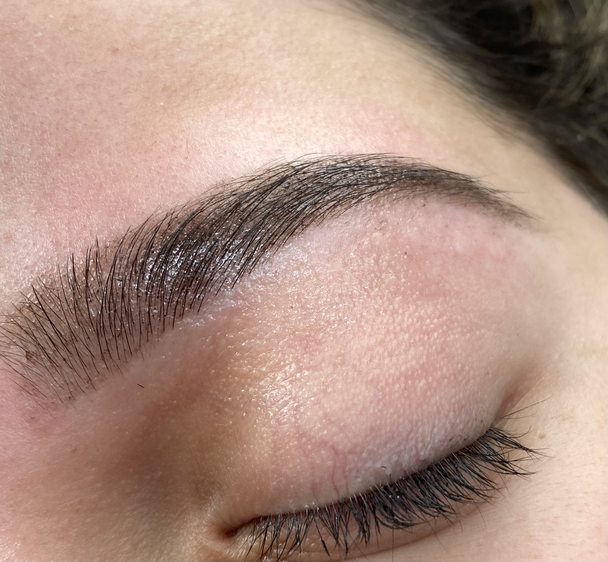 Eyebrow tint + Wax
