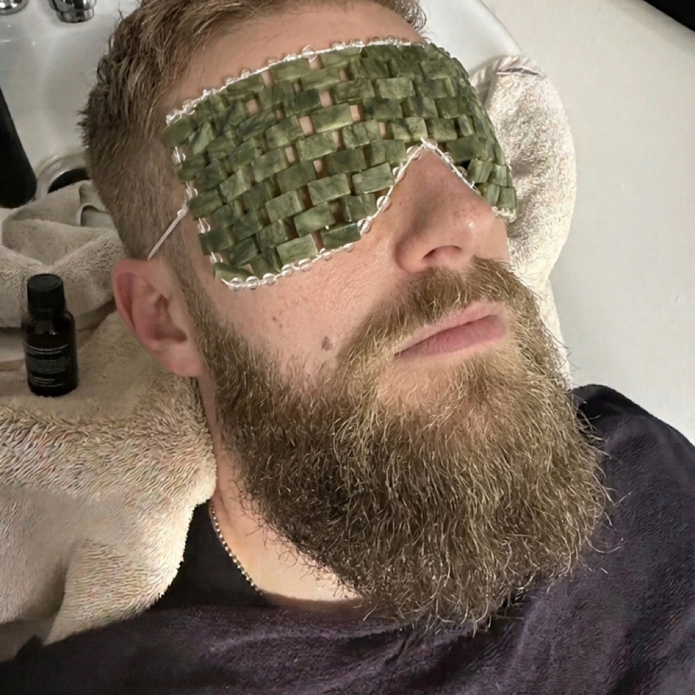 Beard DetailTrim (with Treatment ), at Styles By Elvia in Mount Pleasant, WI