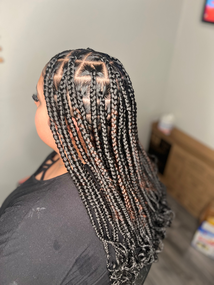 Medium Knotless Braids