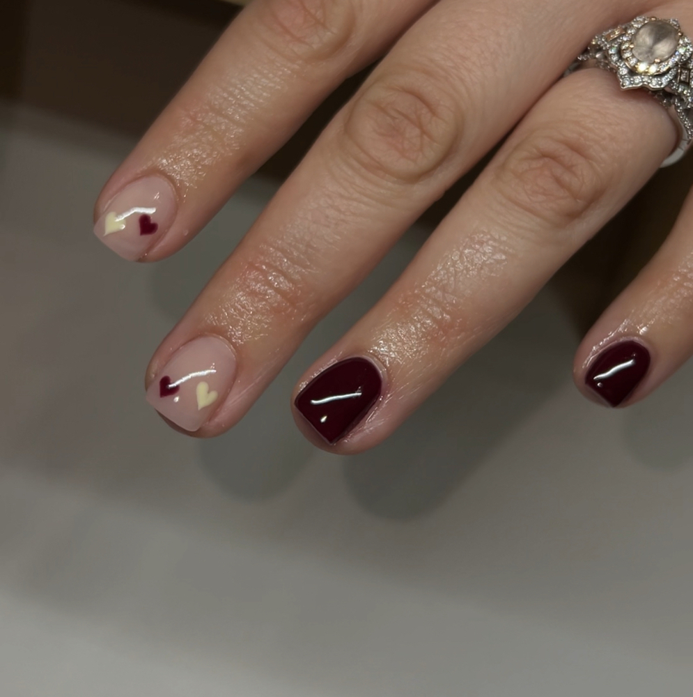 Minimal design builder gel manicure