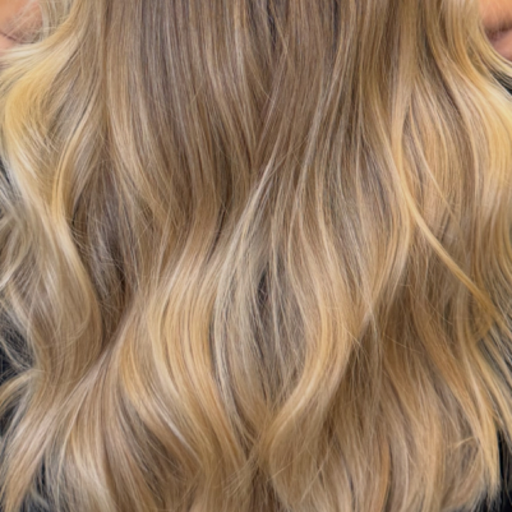 Full Blonding at Lauren Procuniar in Ladera Ranch, CA