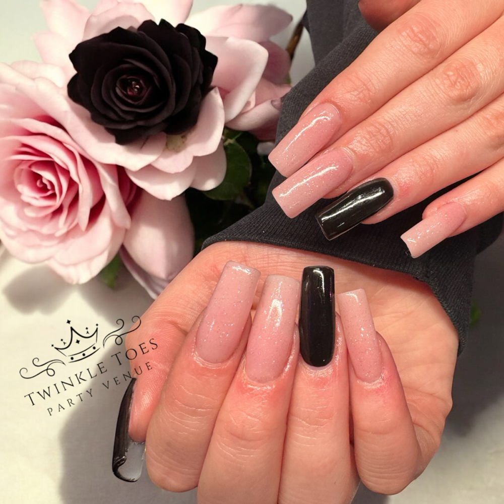 Accent Nail Art