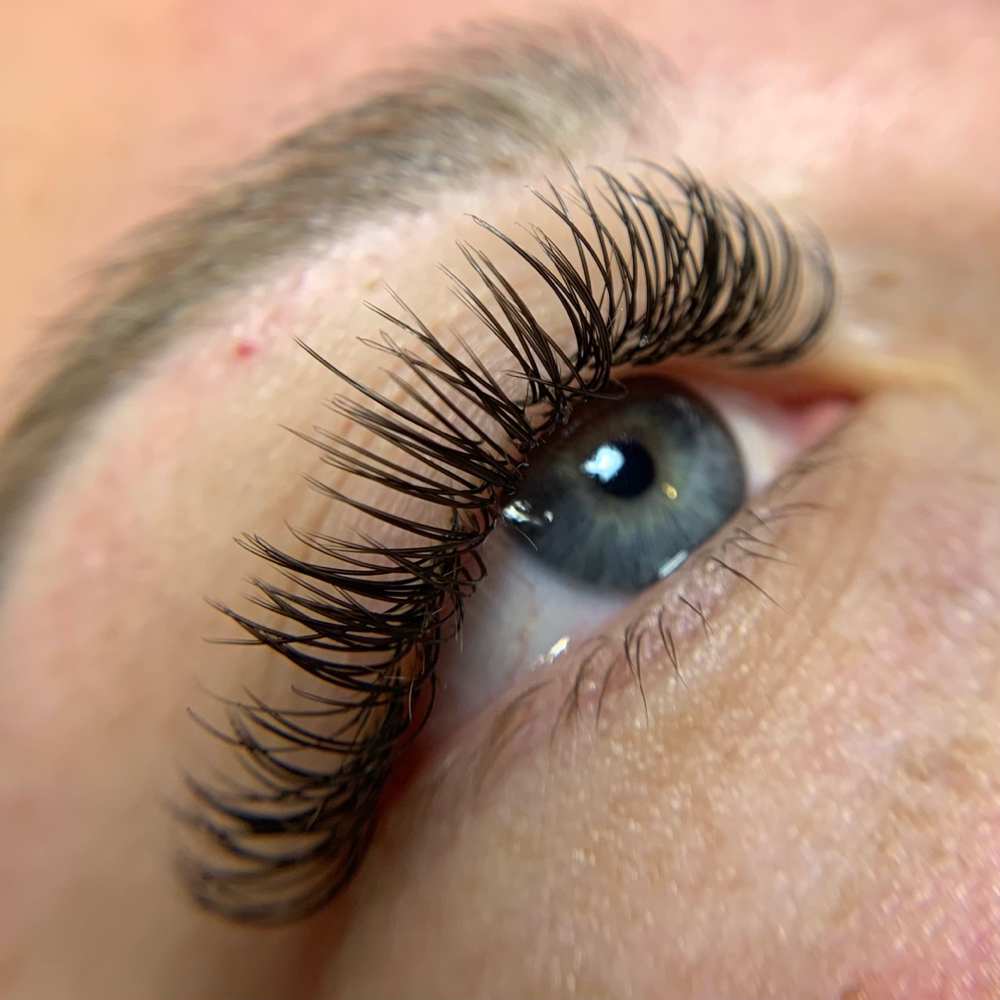 CLASSIC LASHES