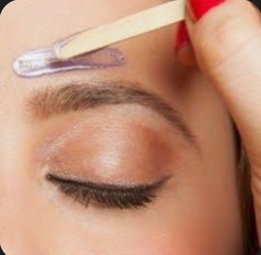 Eye Brows Wax