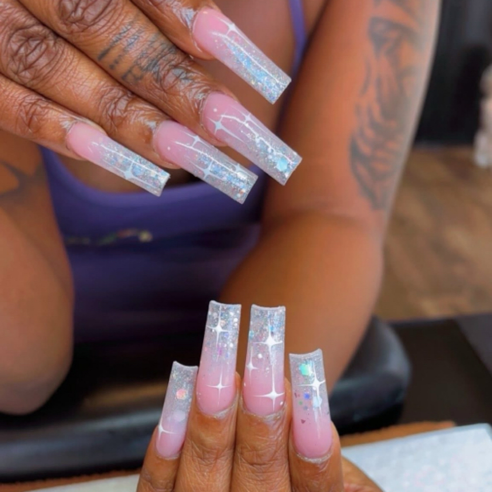 Ombre’ Fullset at Ashanti’s Kreation in Glendale, AZ
