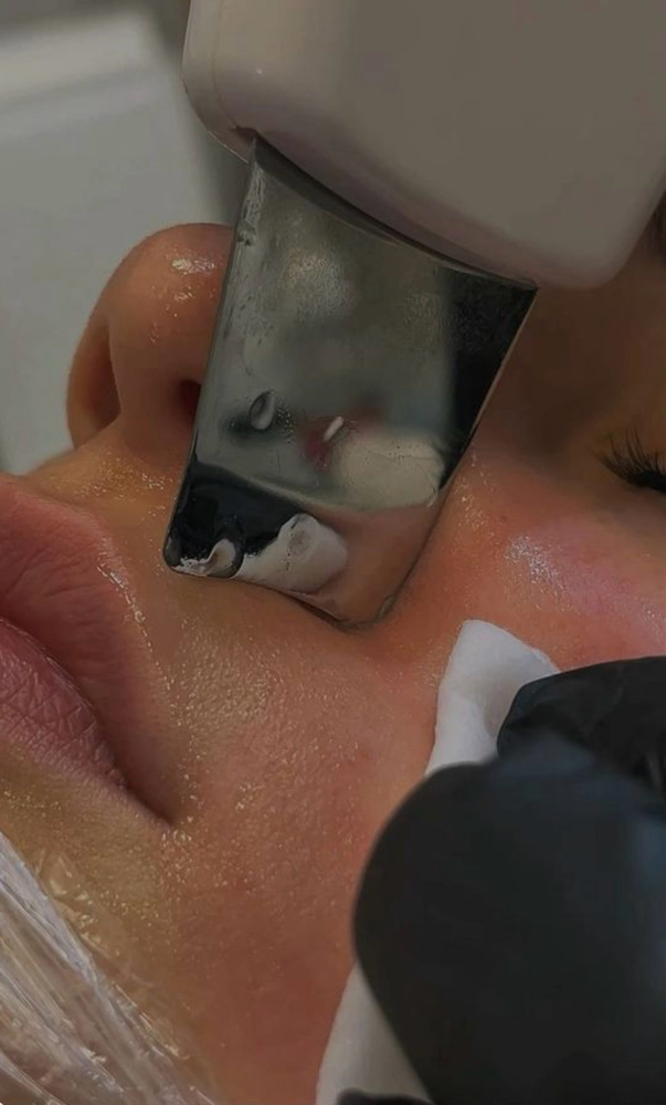 Deep Cleaning Facial