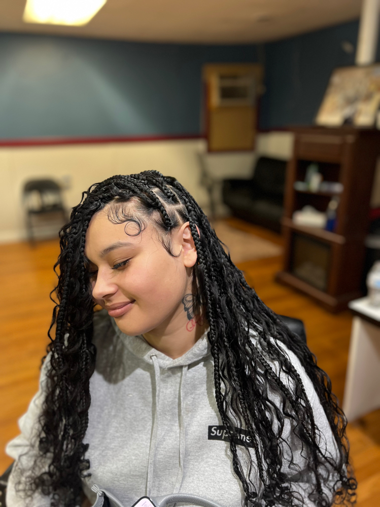 Medium Knotless Braids