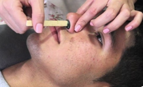 Men’s Nostril Wax