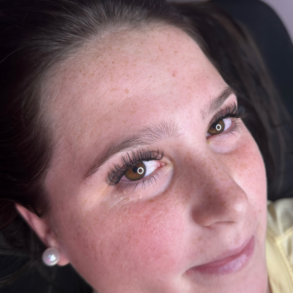 1 WEEK FILL IN at Lush Lashes in Laurel, MS