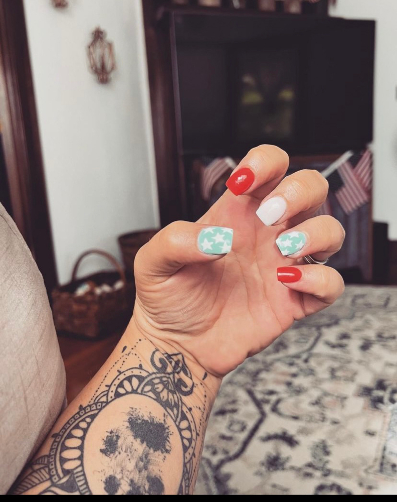 Regular Manicure