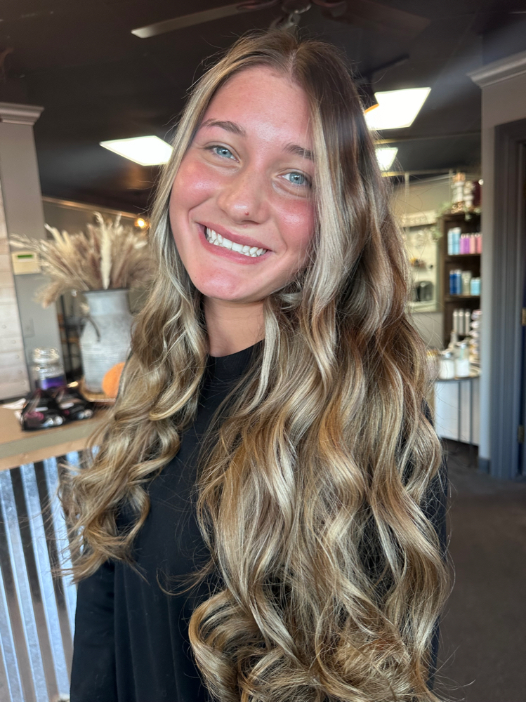 Partial Hilight And Tone at Hunters Beauty Haven in Warren, OH