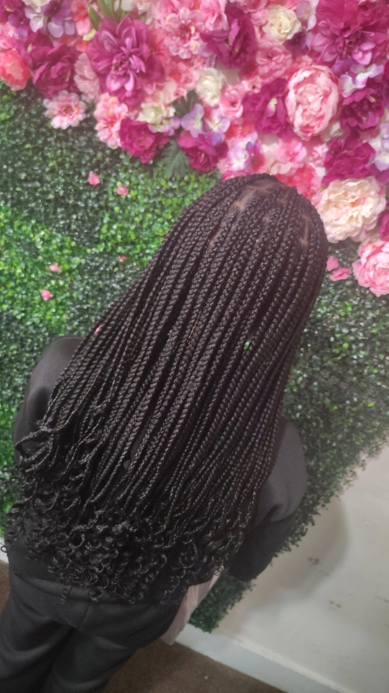 Knotless W/ Curly Ends
