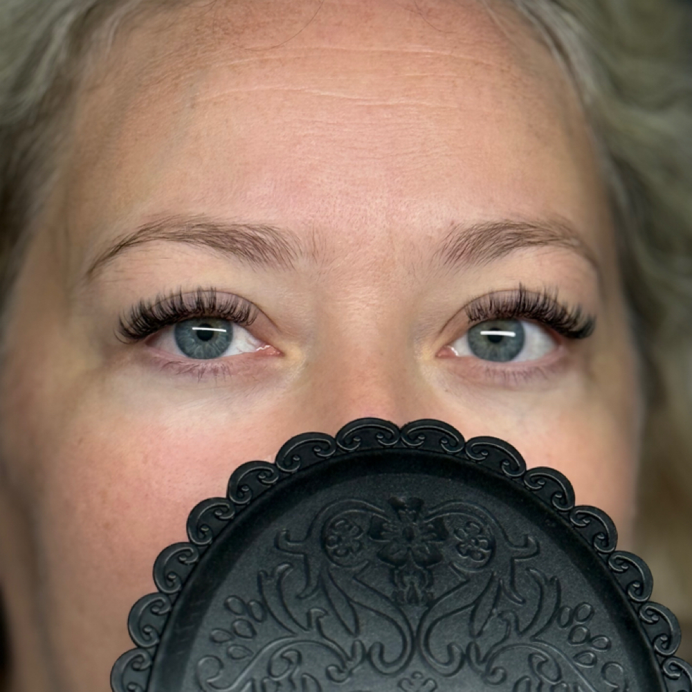 Hybrid Full Set at Lash Alchemy by Layla in Interlachen, FL