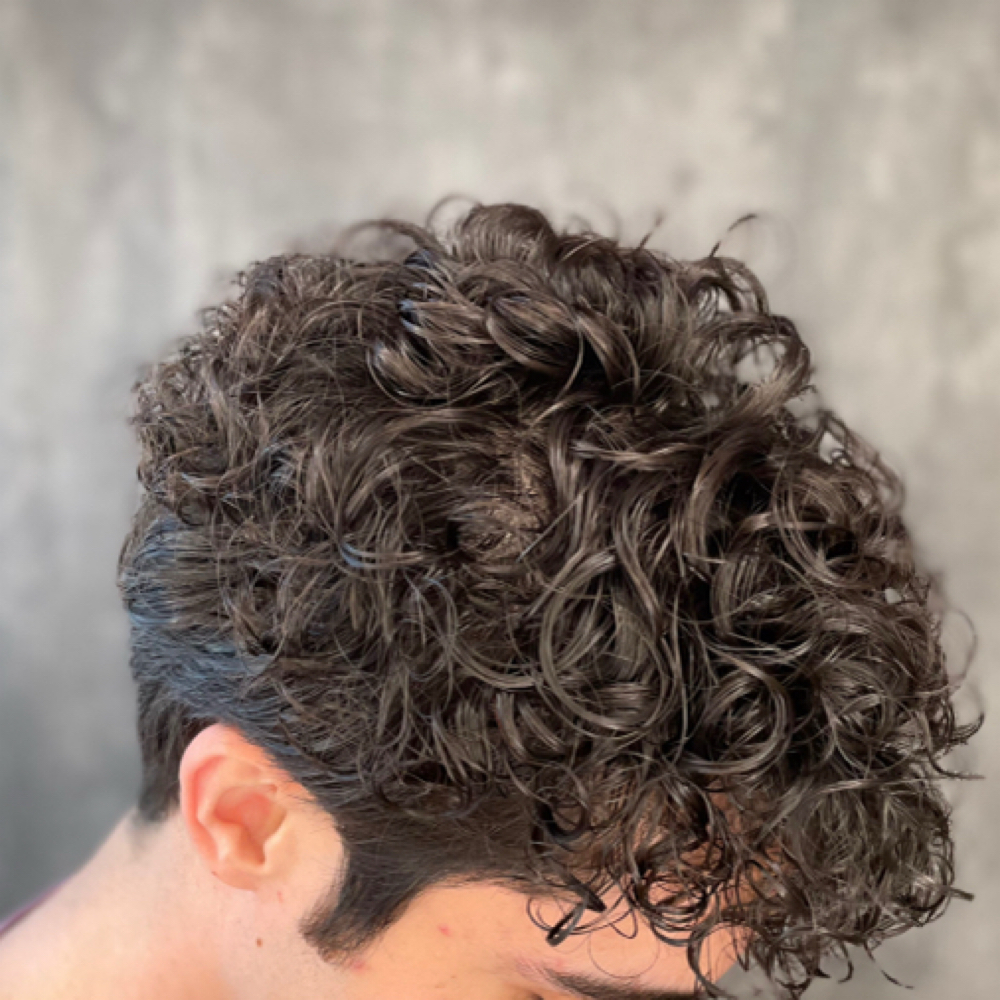 Short Sissor Haircut at G Stylez Salon in Madison, WI