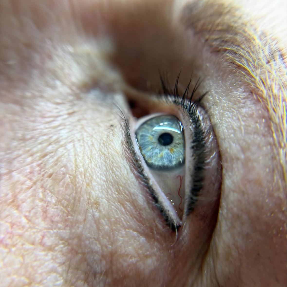 Eyeliner Additional Touch Up