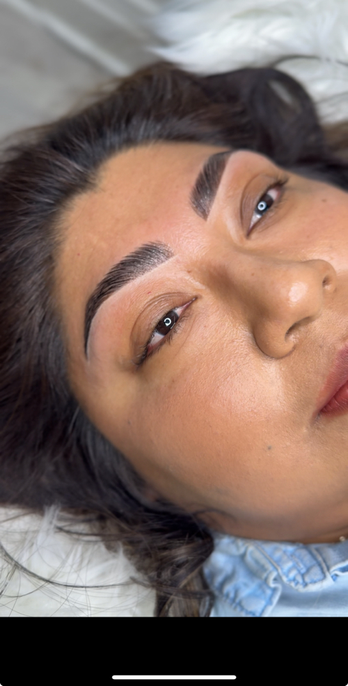 Brow Lamination & Hybrid stain