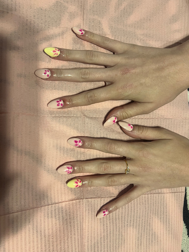 Acrylic Nail Fill Ins at Kimmchiliftz in New Ellenton, SC