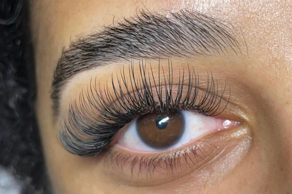 Eyebrow Lamination