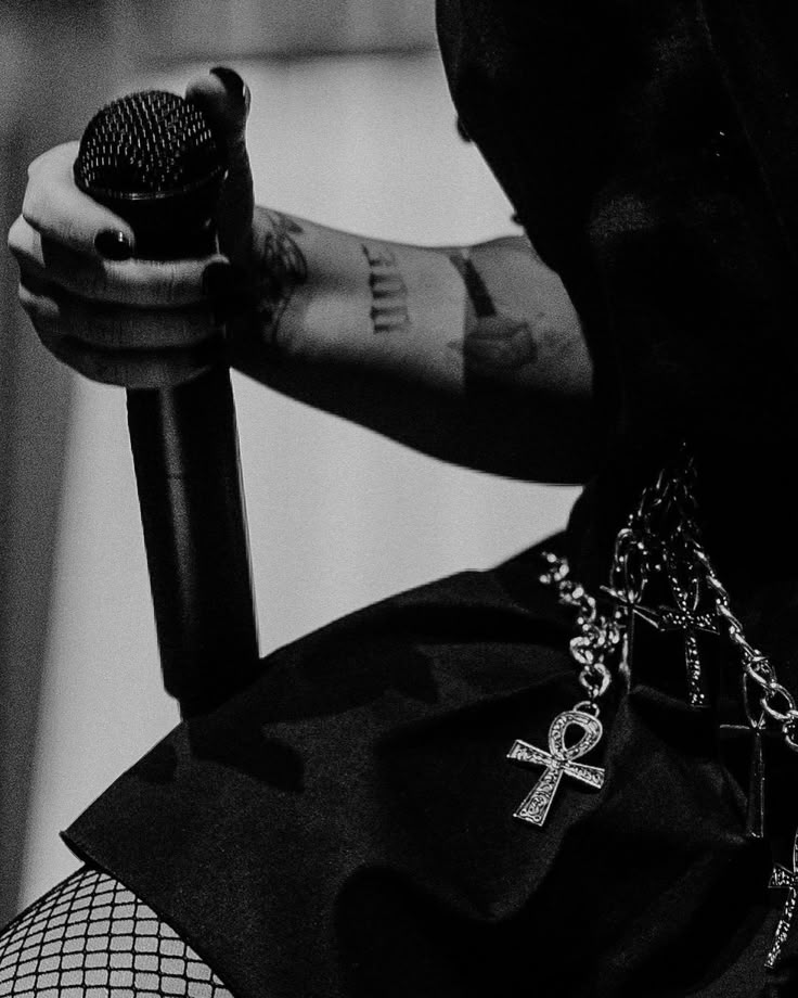 Confident Rocker 2 Week Fill