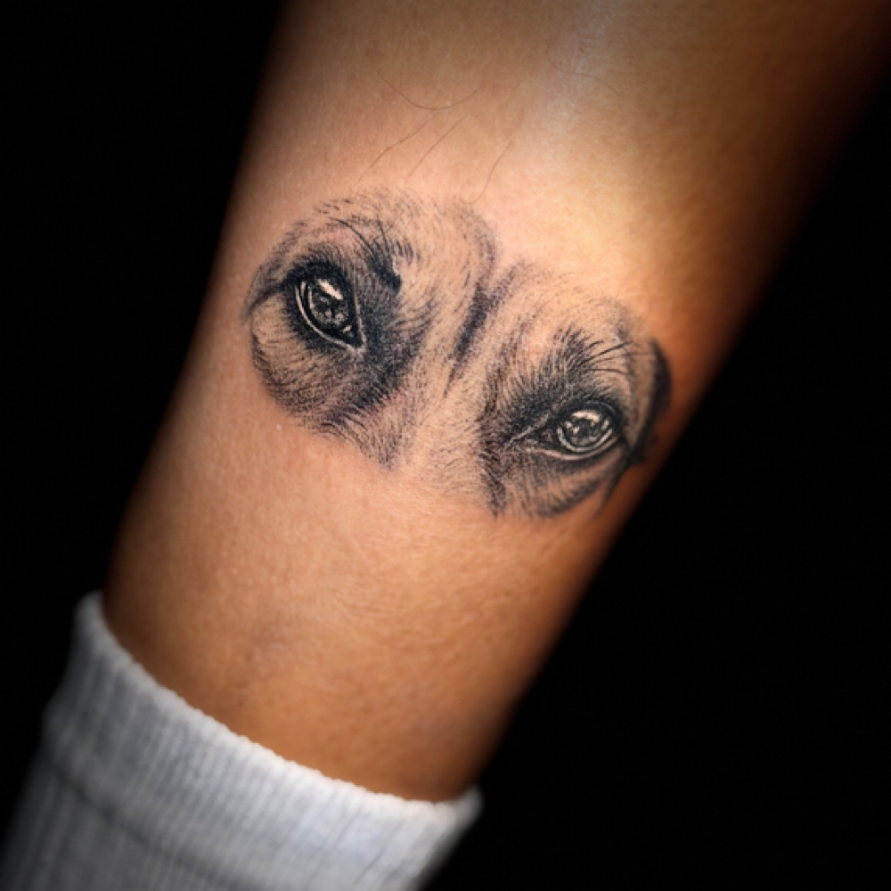 MicroRealism & Portraits at Fine Arches in Woodside, NY