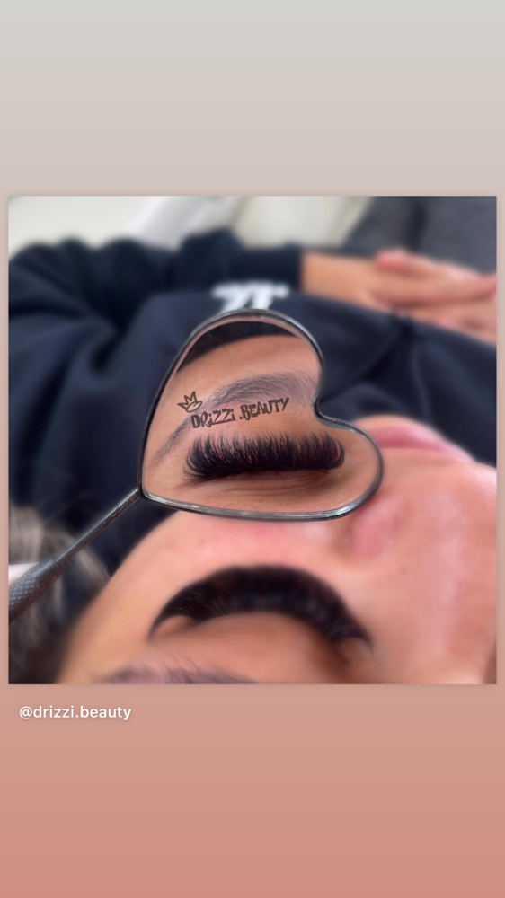 Lash Extension removal