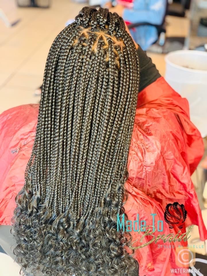 Small Goddess Braids $25 Deposit