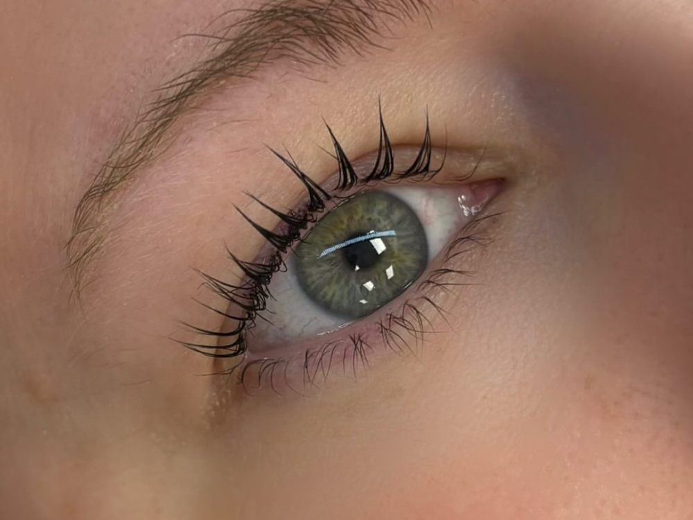 Lash Lift And Tint