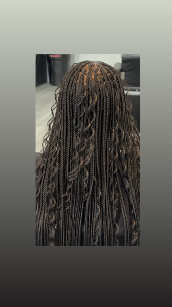 FEW CURLS OUT OF BRAIDS