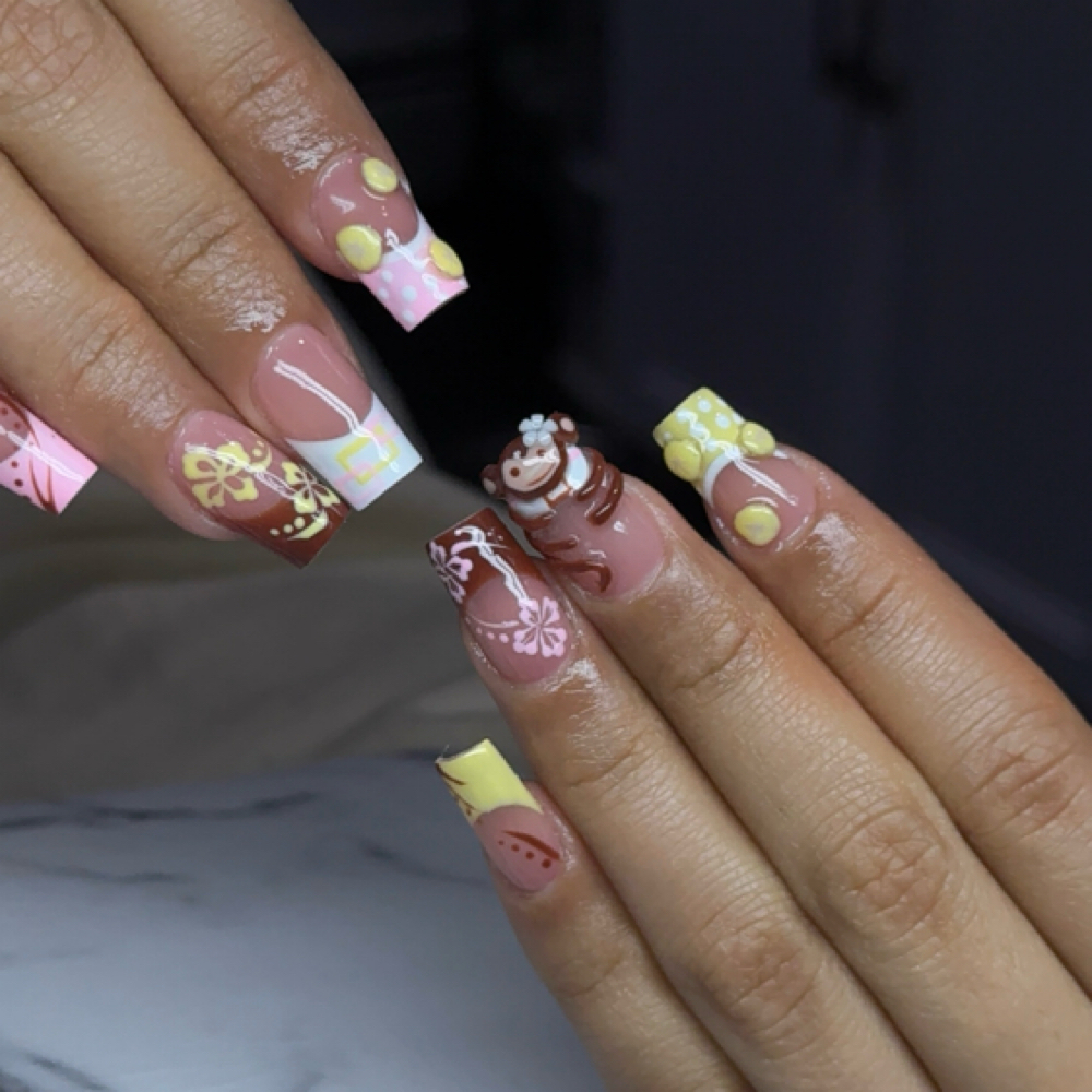 ๐๐๐๐๐ ๐ฎ๐๐ ๐ฟ at Llarena Cosmetics in Lynn, MA