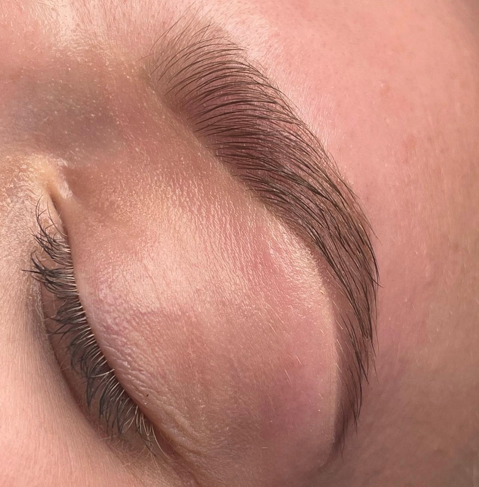 BROWS SHAPING + TINTING