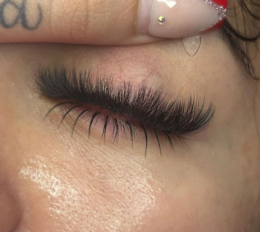 ✨Bottom Lashes✨