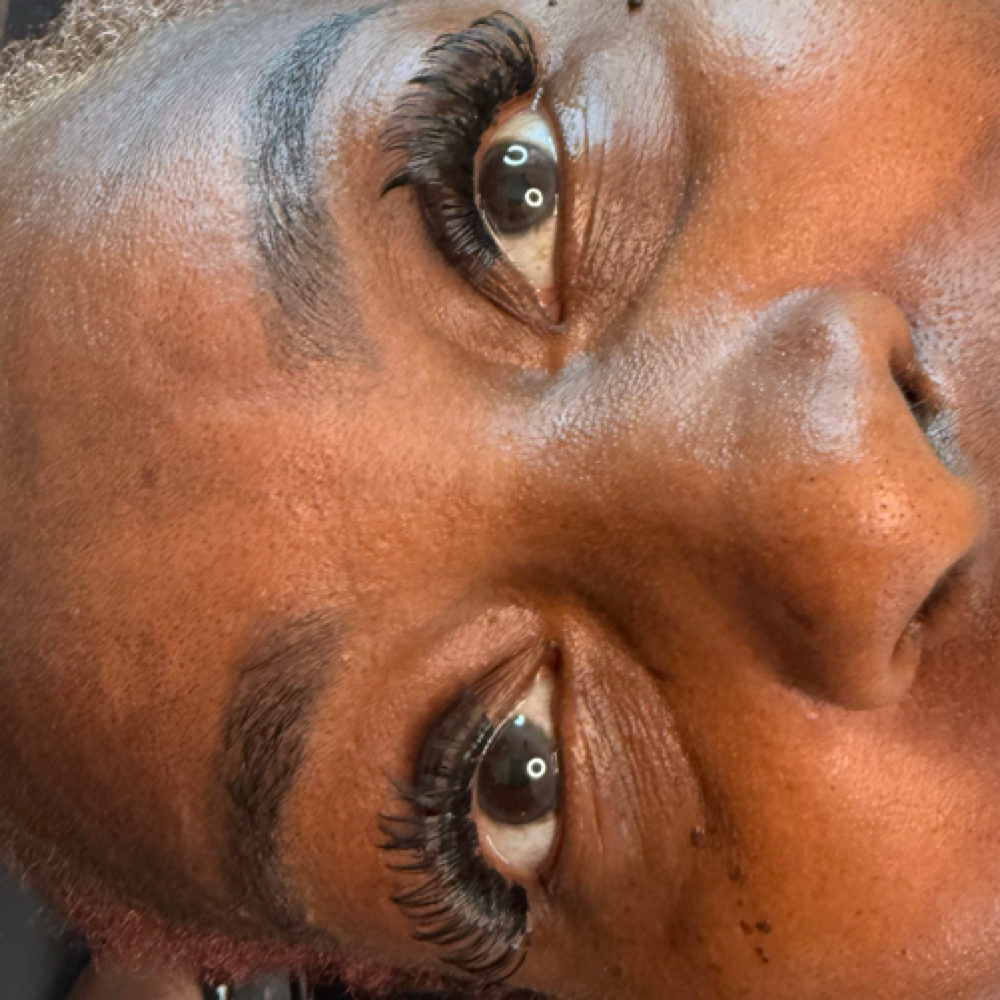 Lash Clusters at Mary’s Place in Ludowici, GA