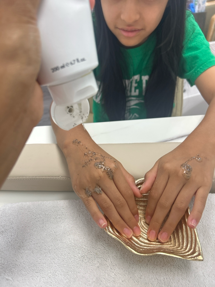 Kids Manicure