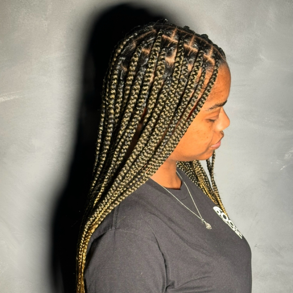 Medium Knotless at Refined hair studio in Lexington, KY