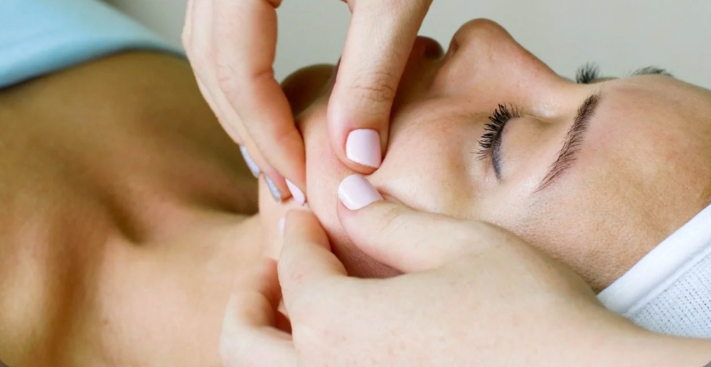 LYMPHATIC FACIAL SCULPTING