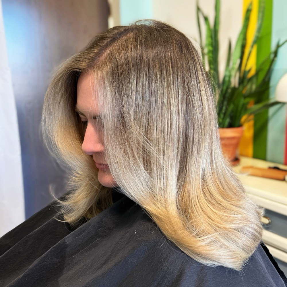 Full Foil at Iridescent Salon in Atlanta, GA