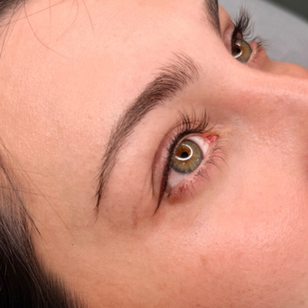 EYELINER INITIAL SESSION at Besabella Beauty in Rochester, MN