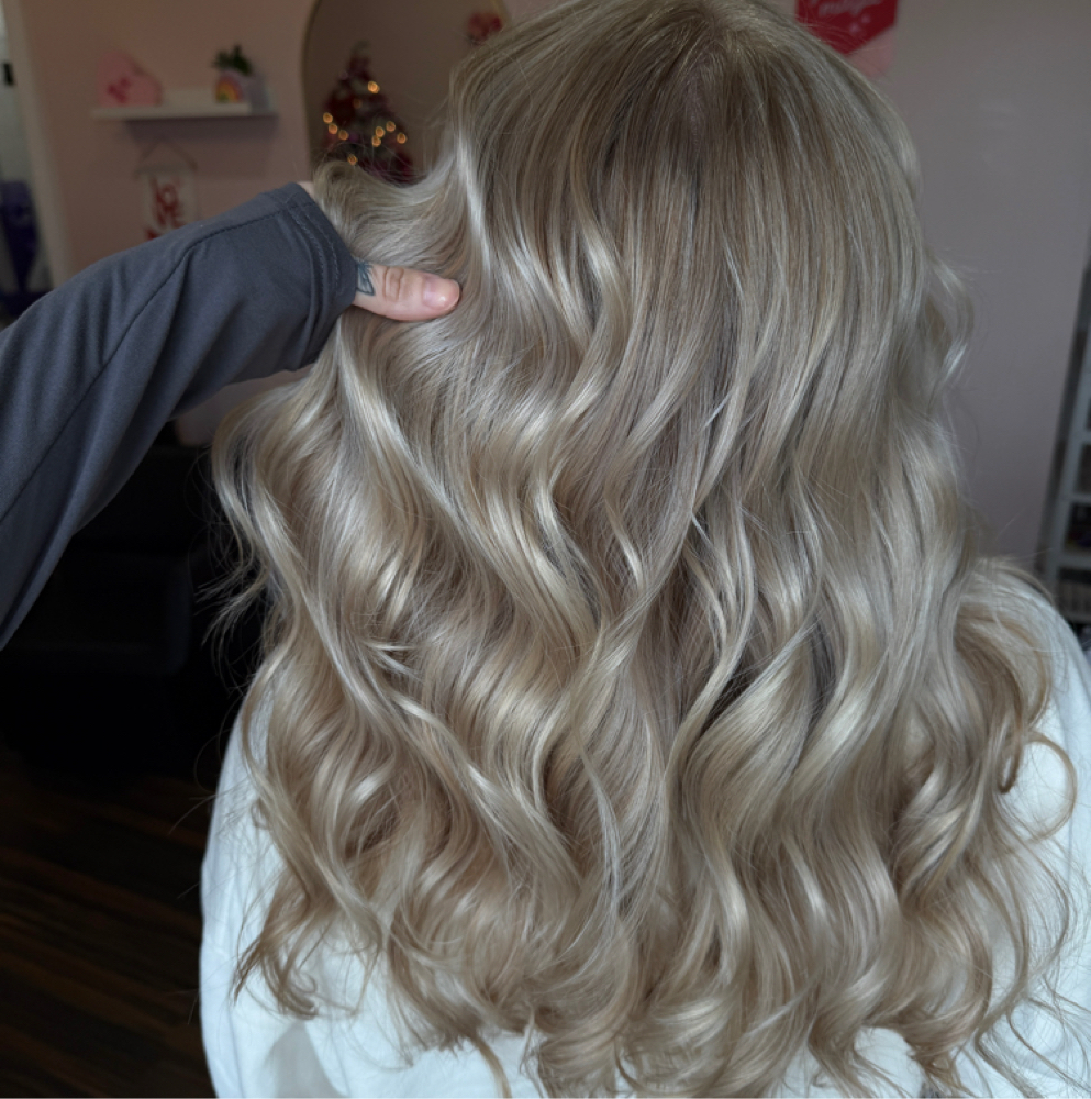 Full Polished Foil at Polished on Mane in Woodbury, NJ