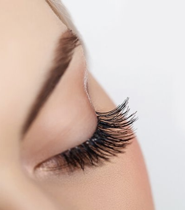 Eyelash Extention Removal