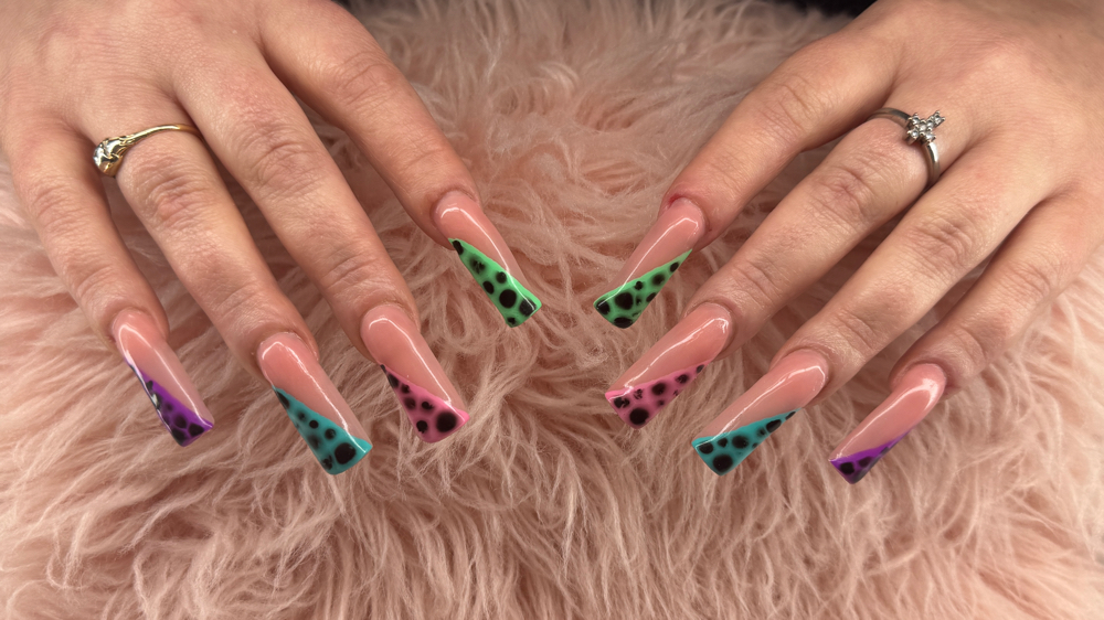 Fill Acrylic Nails
