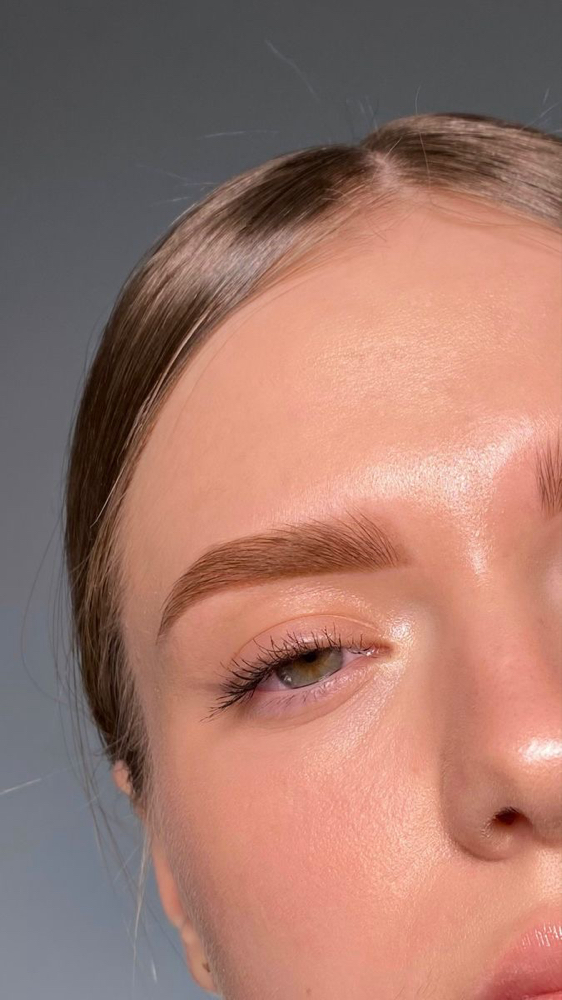 Brow Cleanup + Tint