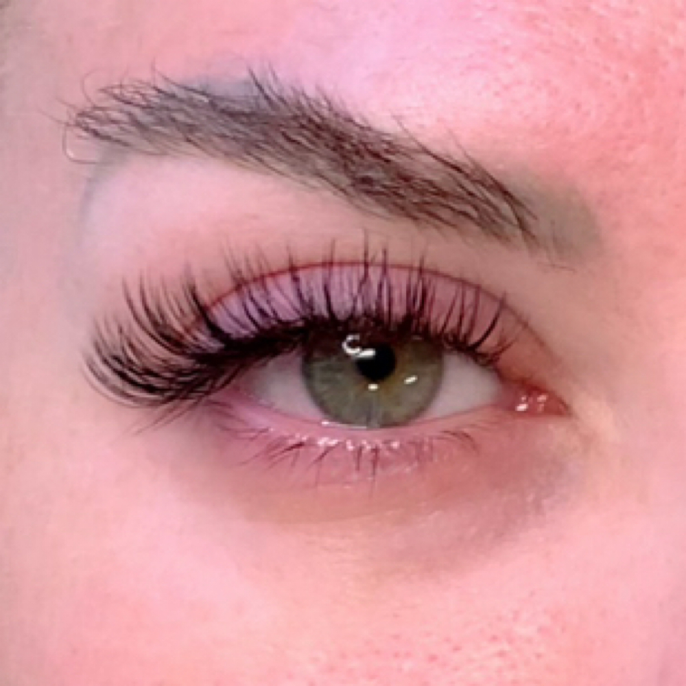 Hybrid | 3 Week Fill at Lux Lash and Brow in Mansfield, TX
