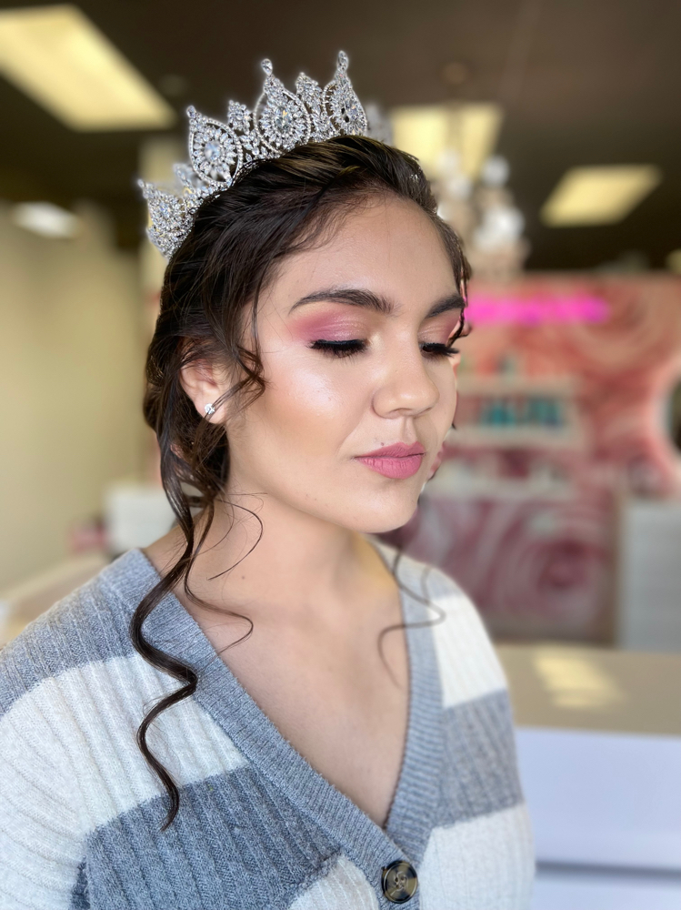 Bridal And Quinceañera Makeup