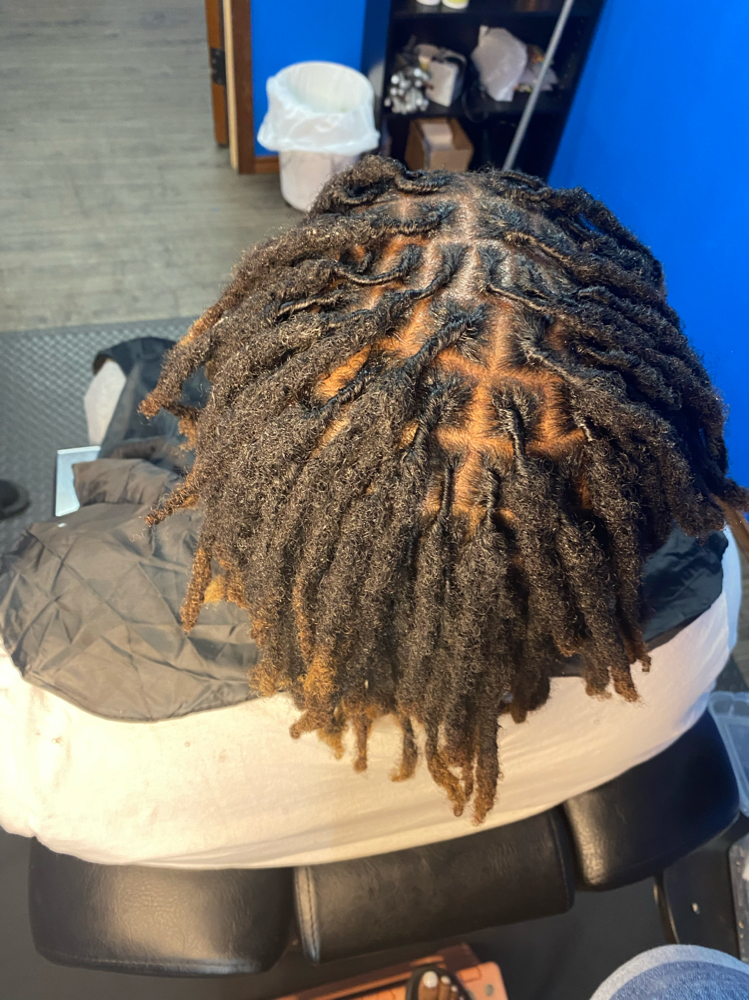 Retwist (full head) at Pretty Pristine in Oklahoma City, OK