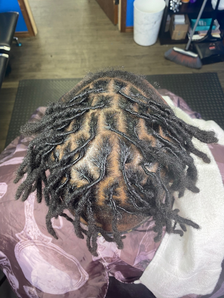 Retwist (top only) at Pretty Pristine in Oklahoma City, OK