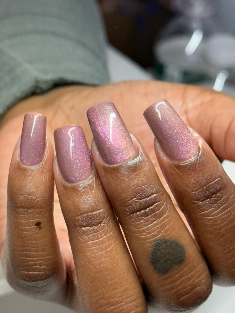 Model: Hard Gel Extensions