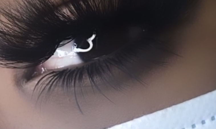 FULL BOTTOM LASHES💋