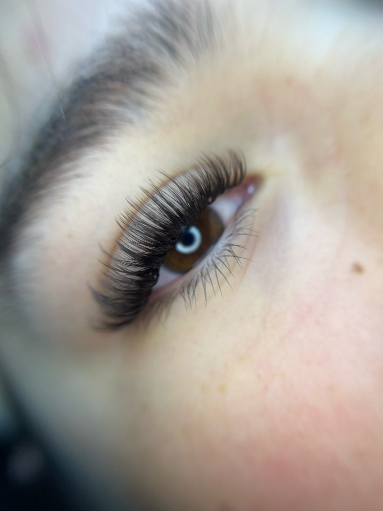 Wet Lash/ Hybrid Full Set