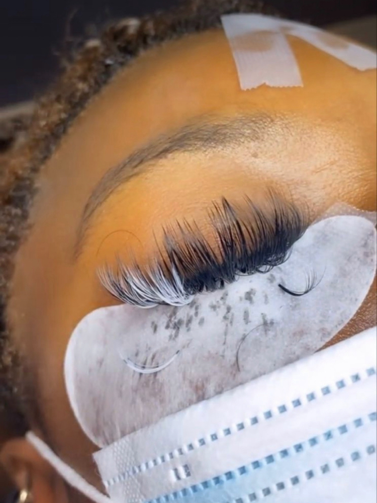 Color Lashes